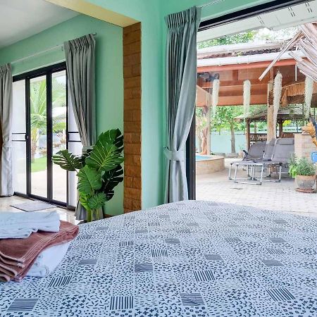 Tina'S Living Paradise - Guesthouses With Private Pool Ban Phe Dış mekan fotoğraf